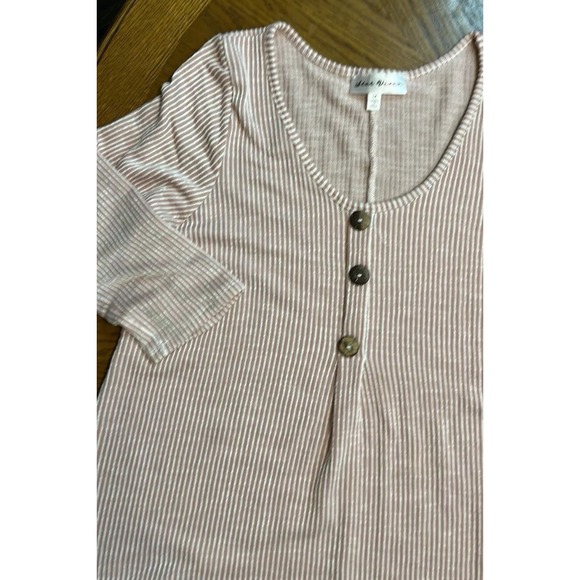 Star Vixon Ladies Short Sleeve Blouse Size 1X‎ Rounded Bottom - Picture 1 of 4